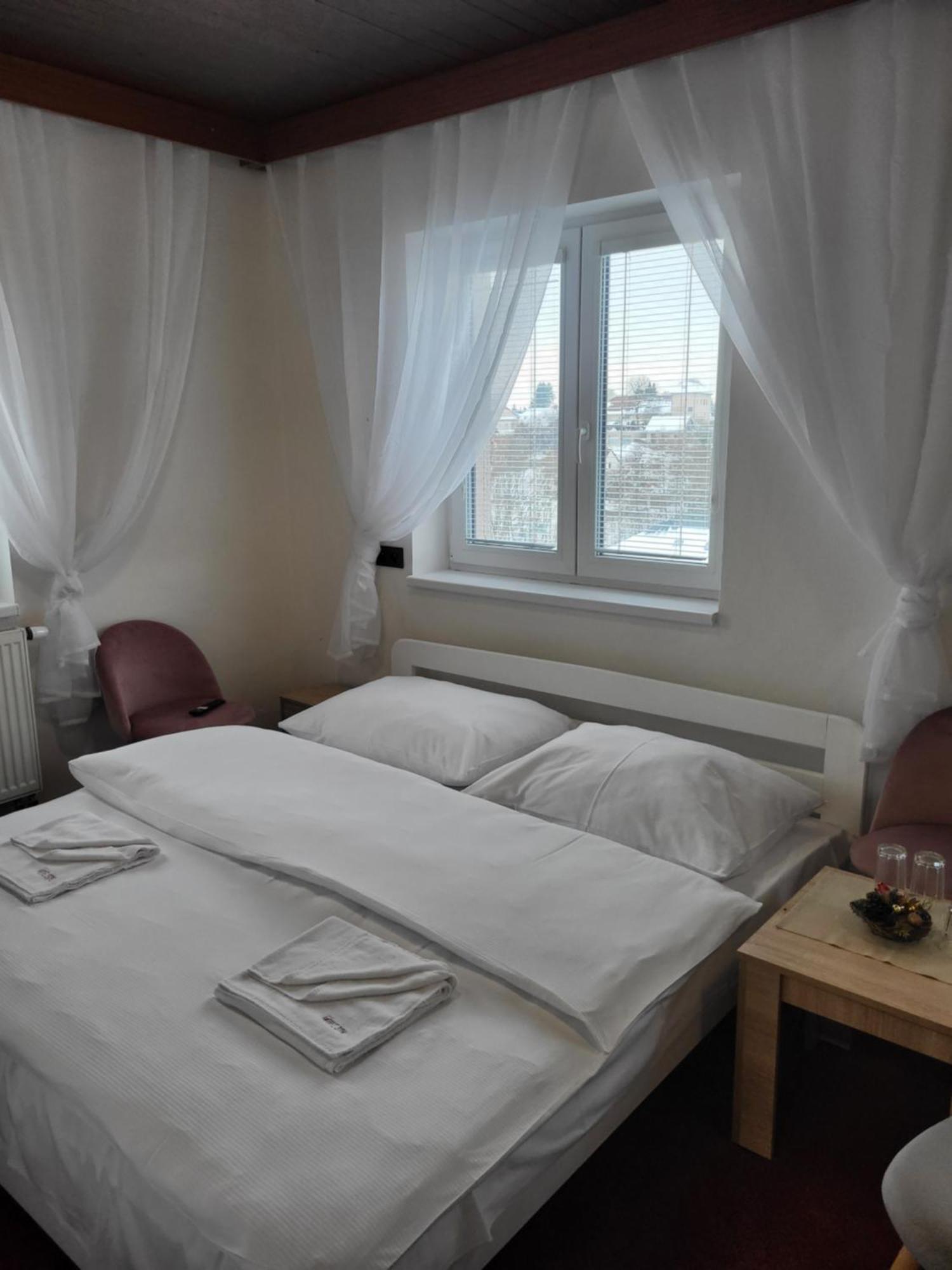 Hotel Styl Hlinsko Exterior foto